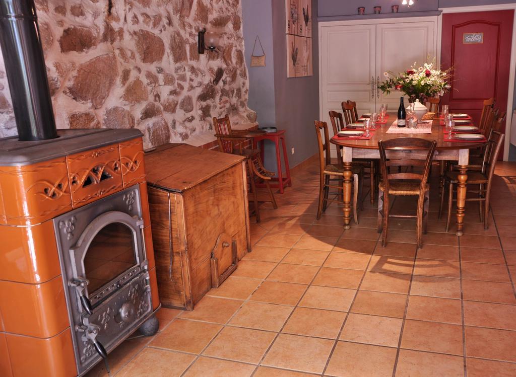 La Ferme Aux Abeilles Ξενοδοχείο Ambierle Εξωτερικό φωτογραφία